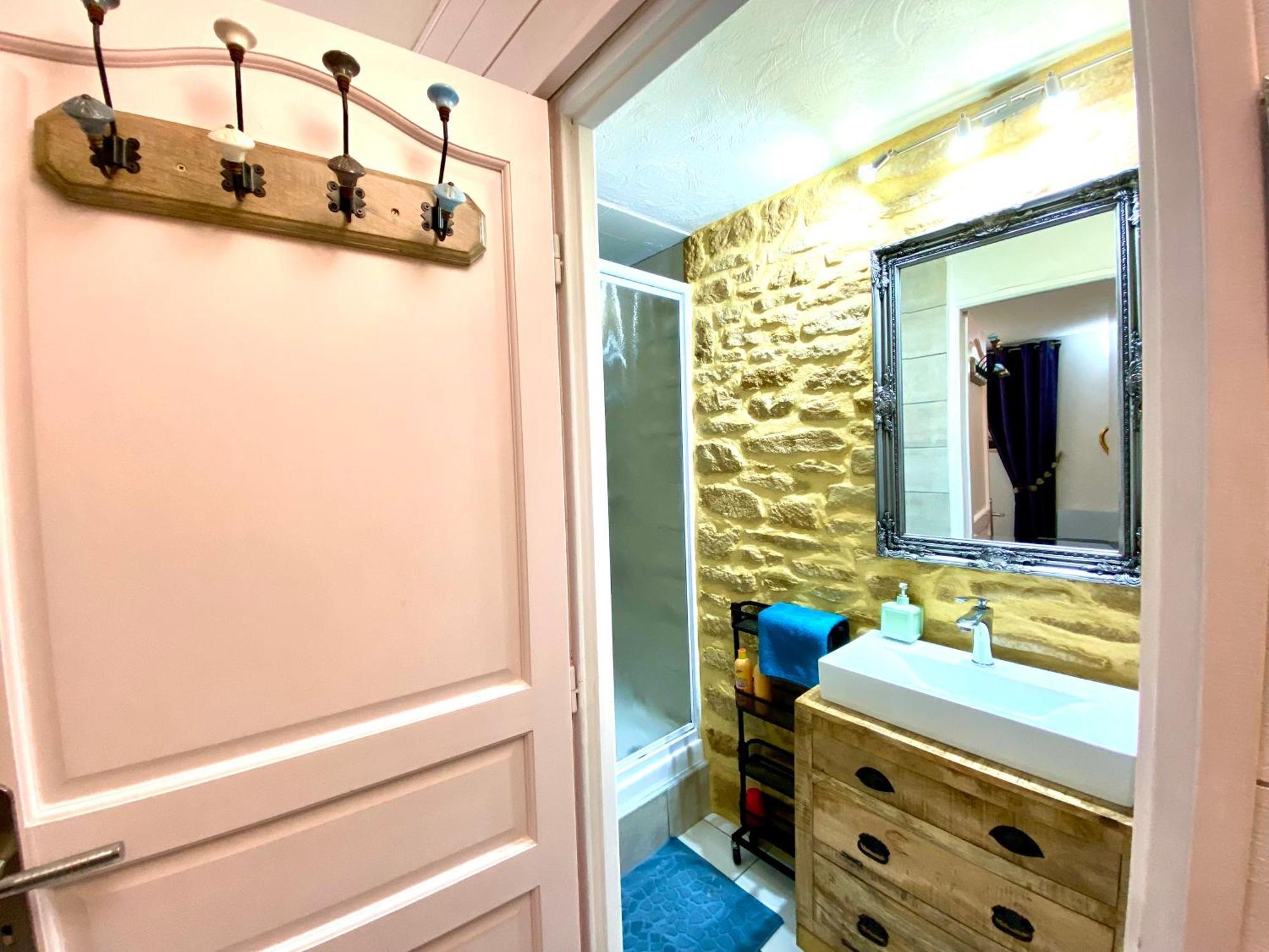 La Clef Des Songes - Chambres Climatisees - Sarlat Centre - Parking Gratuit - Piscine, Spa Et Massages A 400Metres Esterno foto